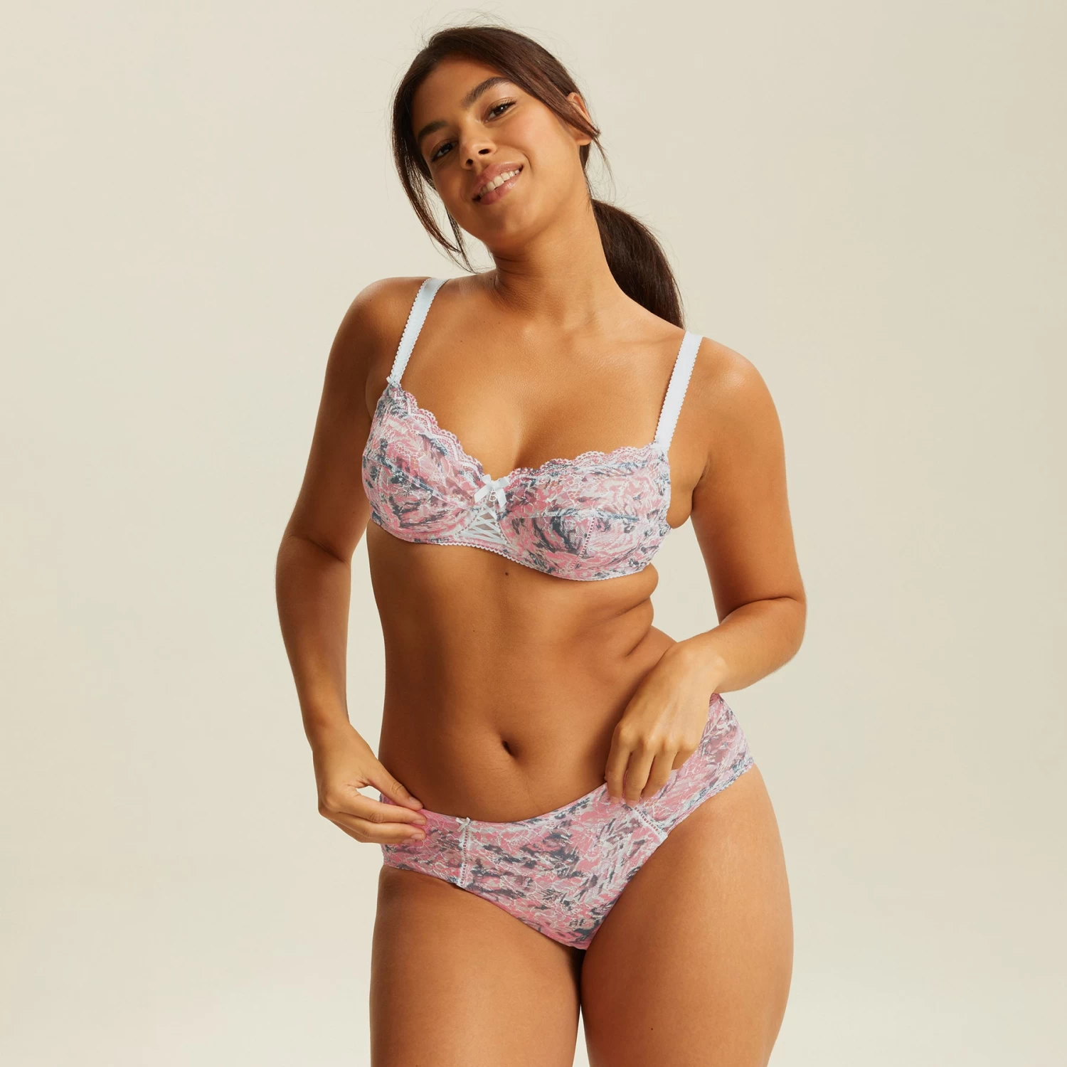 Shorty Ivoire LUCCIA SWING Shorty Ivoire LUCCIA SWING -bestform lingerie soldes BL07459 9A3 WEB 3 39bc9008 8461 4a08 8cf9 9b00266f7d18