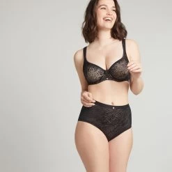 Soutien-gorge Emboîtant Avec Armatures Noir Just Me 5 Soutien-gorge Emboîtant Avec Armatures Noir Just Me -bestform lingerie soldes BL44492 030 WEB 3 9ce13578 9eb8 4468 8af7 fa3e836148ff