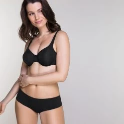 Slip Noir Livorne -bestform lingerie soldes CL02875 030 WEB 3 339834a2 0098 4c5a affe f9b8b19b1bc1