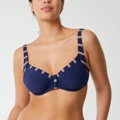 Haut De Maillot Avec Armatures Marine Précieux TAVOLARA 2 Haut De Maillot Avec Armatures Marine Précieux TAVOLARA -bestform lingerie soldes CS14103 A27 WEB 11 e32314b5 2f17 45c3 af1a 7f0de9b8724e